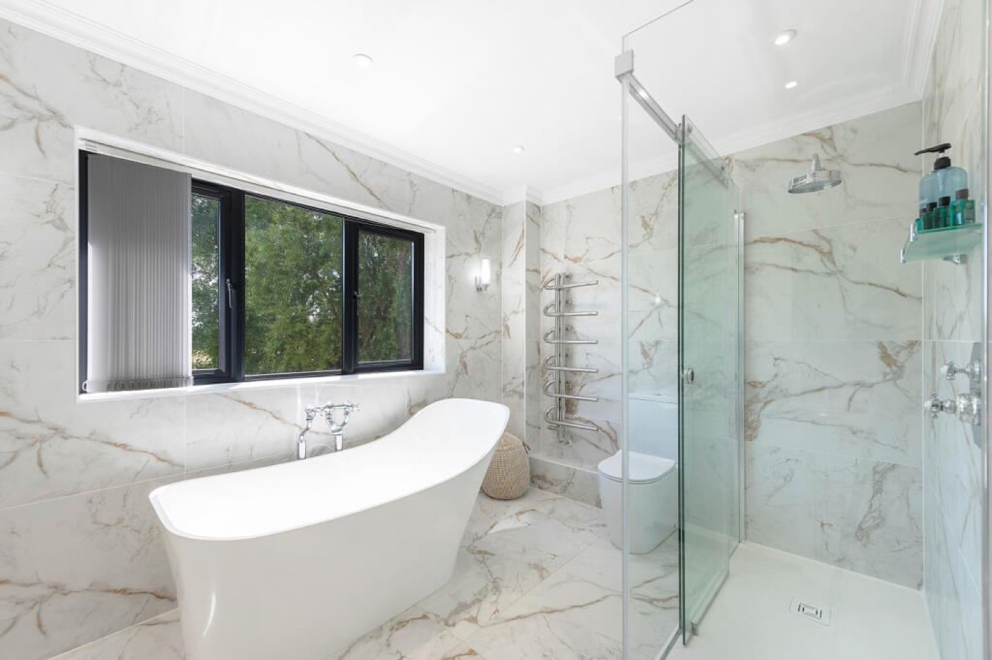 Marble bathroom finished by Ablewood